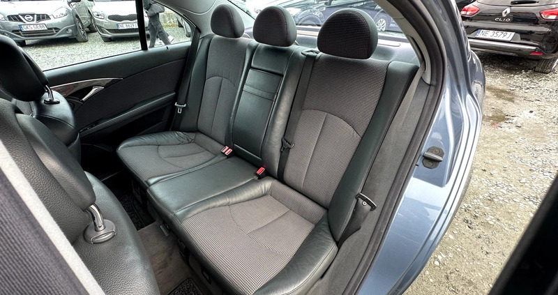 Mercedes-Benz Klasa E cena 29900 przebieg: 295189, rok produkcji 2002 z Elbląg małe 667